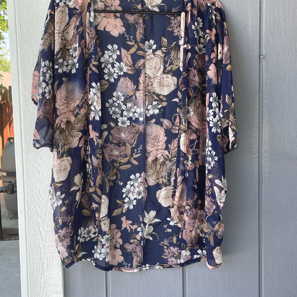 Floral Navy Kimono Top